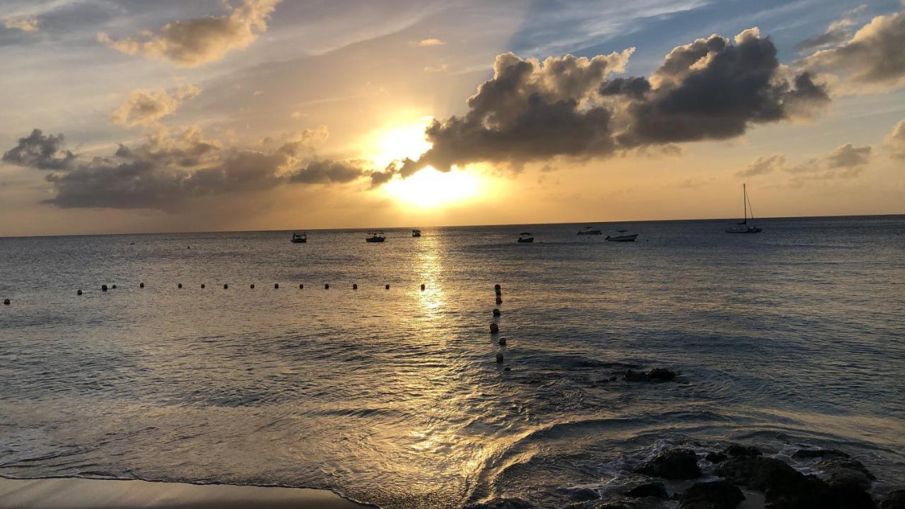 Tropical Sunset Aparthotel Saint James