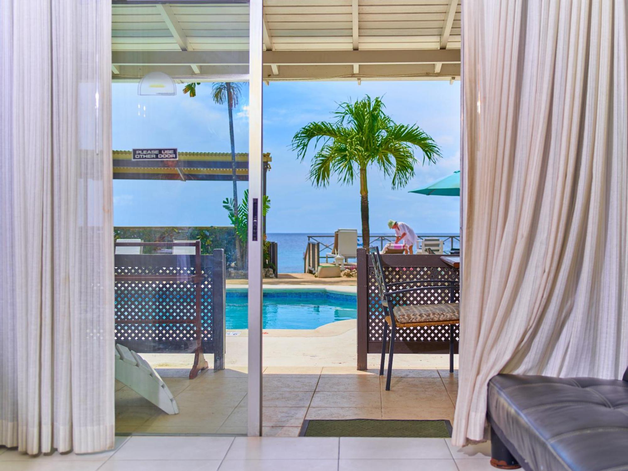 Tropical Sunset 3*